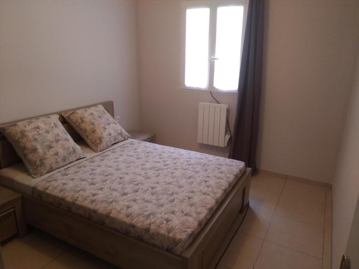Appartement Meuble Proche De Cassis Roquefort-la-Bedoule Luaran gambar